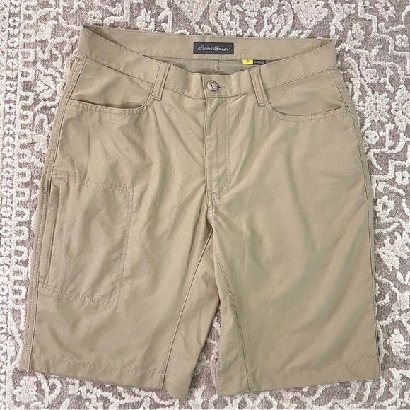 Eddie Bauer Men’s Travex 11” Shorts - Picture 2 of 11
